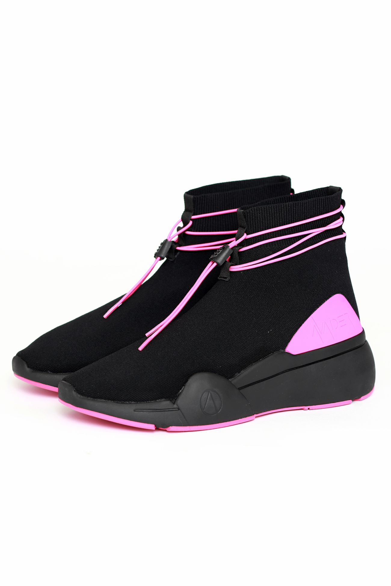 ELLIPSIS GYM SOCK TRAINER IN BLACK AND PINK