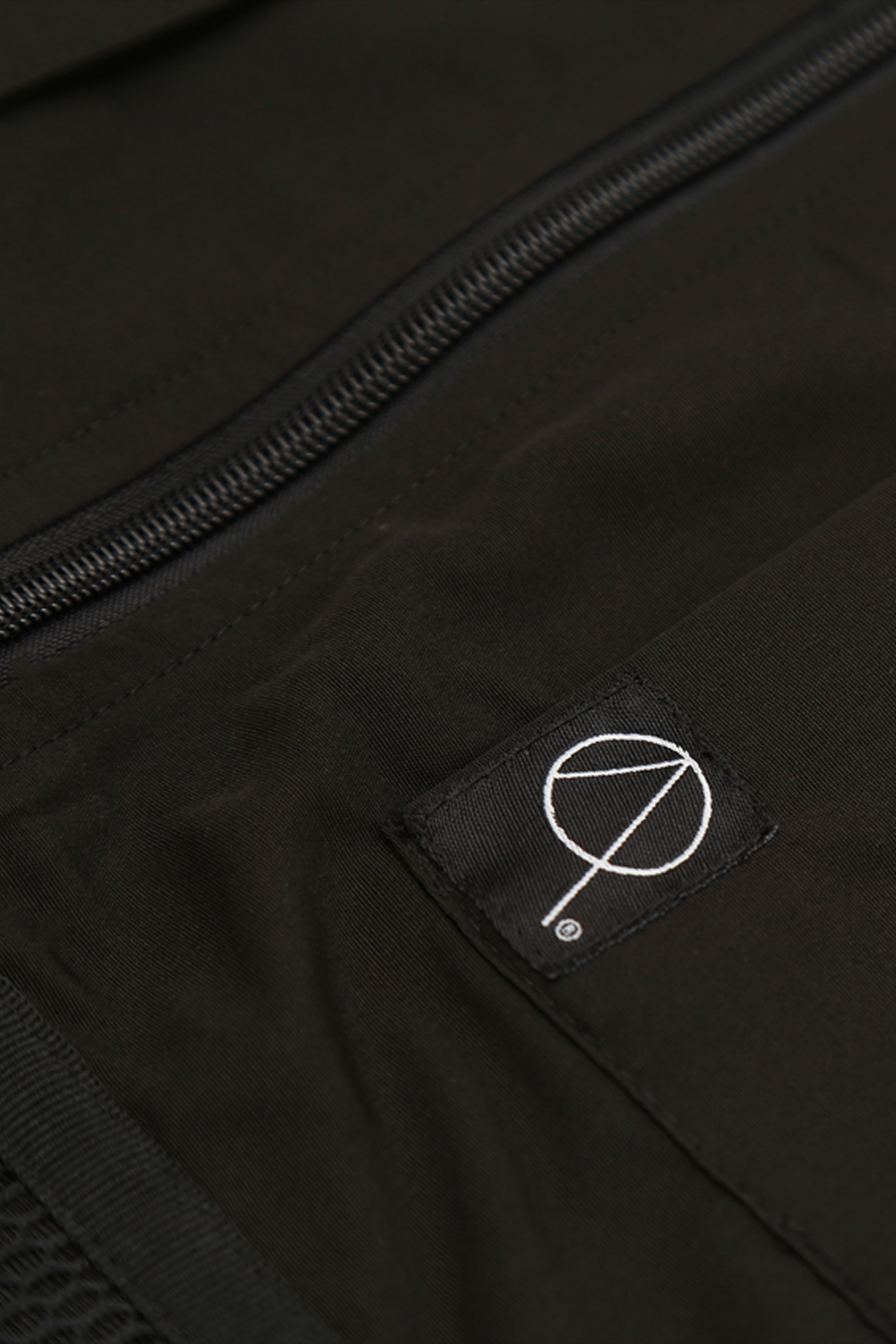 TERRAIN UTILITY JACKET IN BLACK