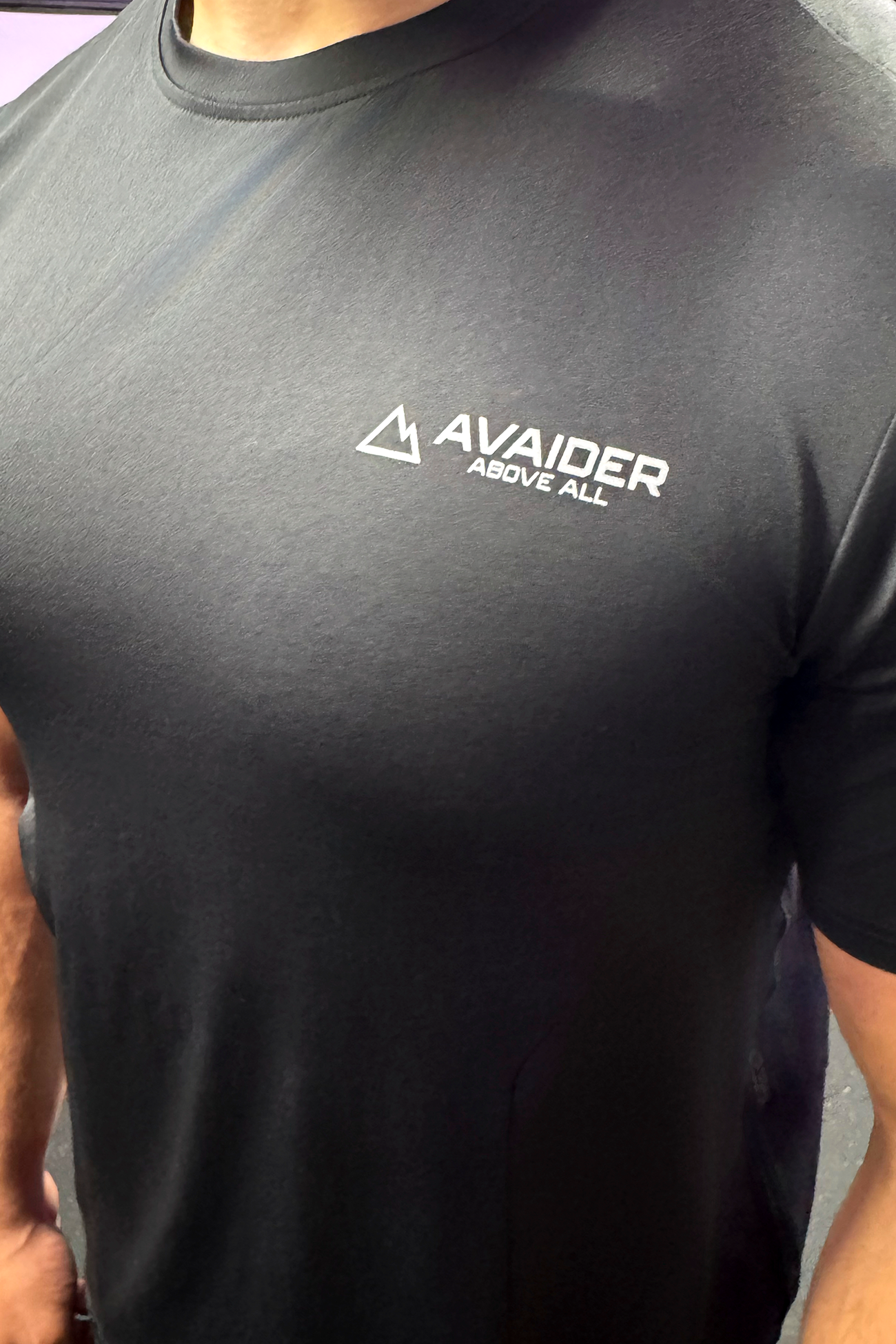 PRECISION V1 T-SHIRT IN BLACK