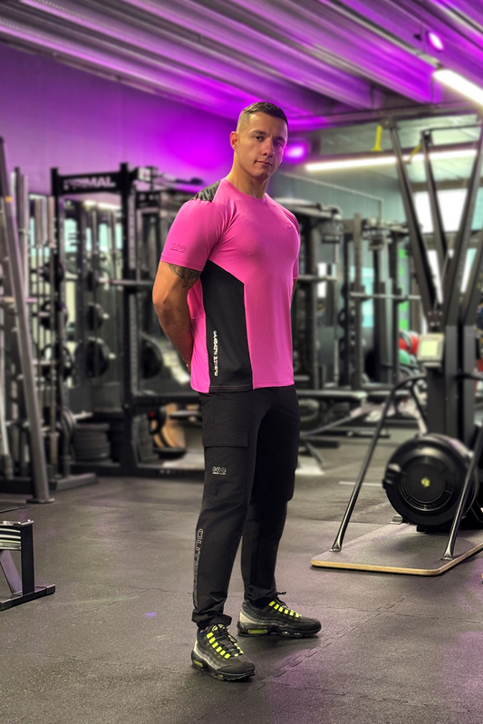 PRECISION V2 ON THE RUN T-SHIRT IN PINK AND BLACK