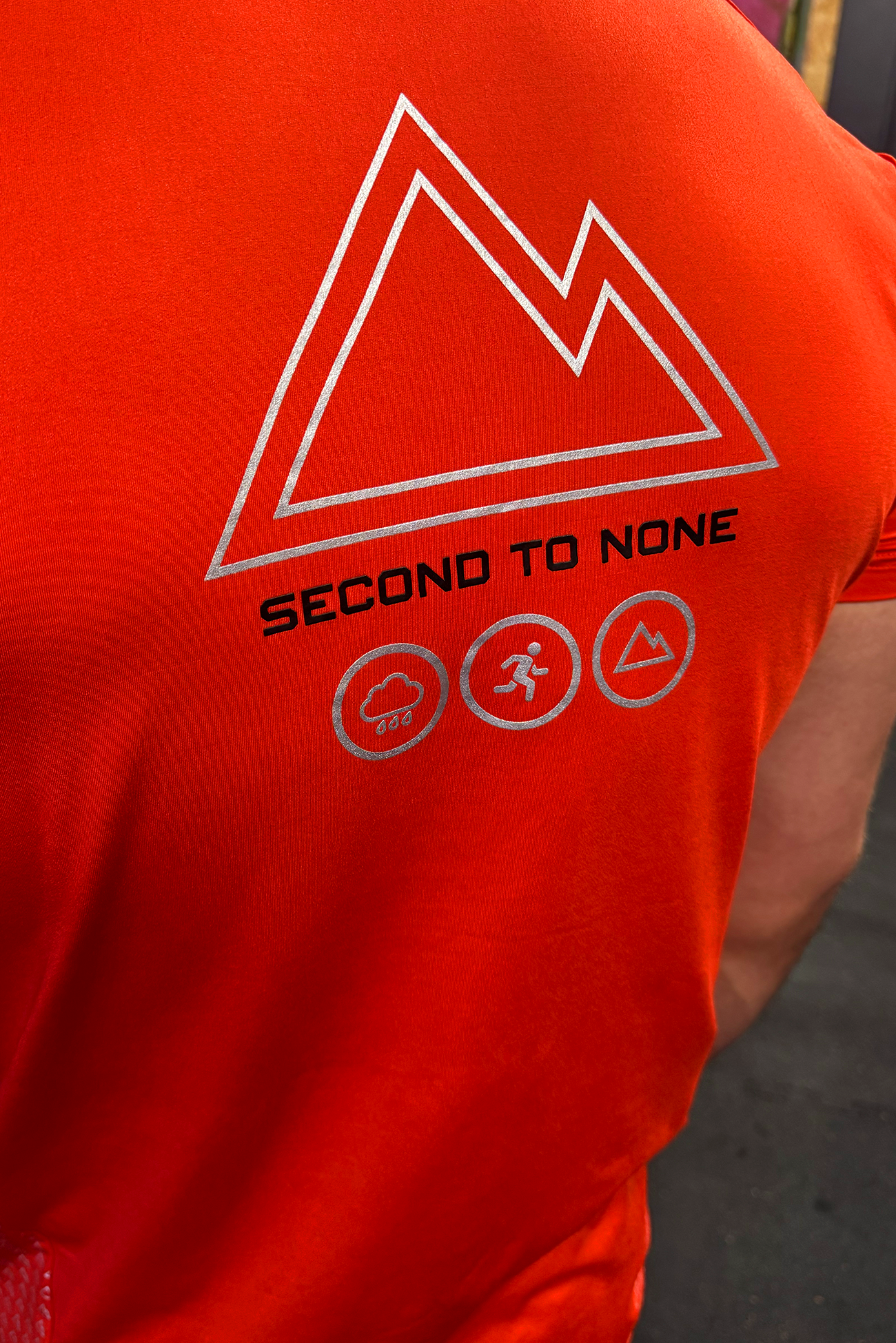 SECOND TO NONE V1 T-SHIRT IN RED