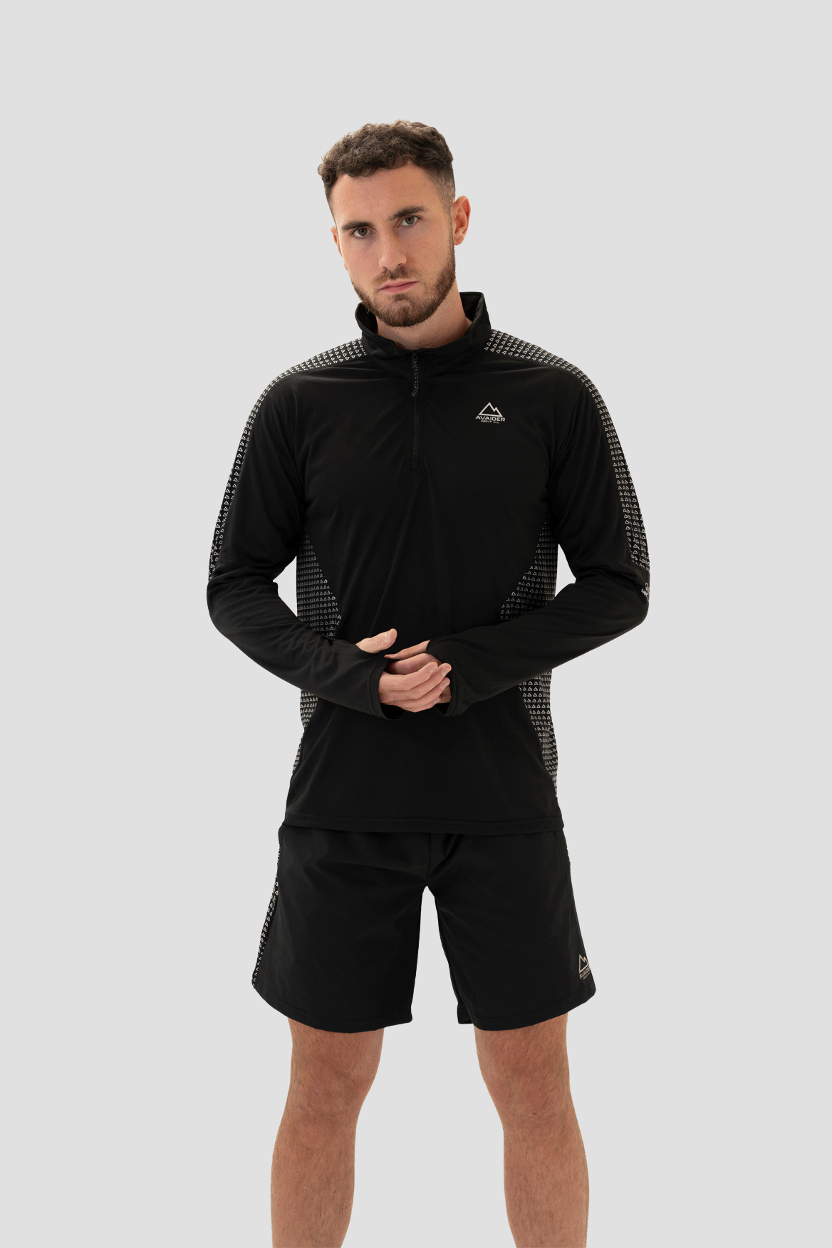 VITAL WORKOUT TOP IN BLACK