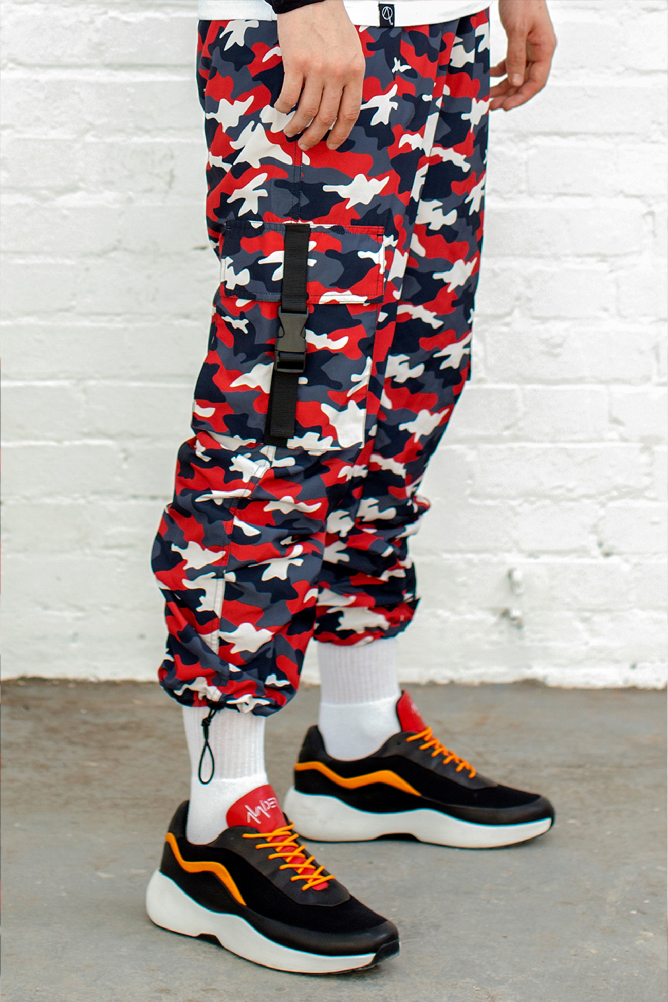 RAVAGE OVERSIZED UTILITY COMBAT TROUSER IN RED CAMO