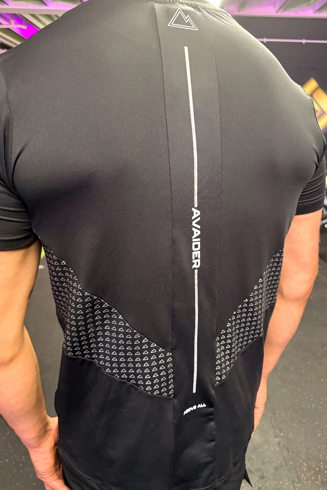 SUBLIME V1 T-SHIRT IN BLACK