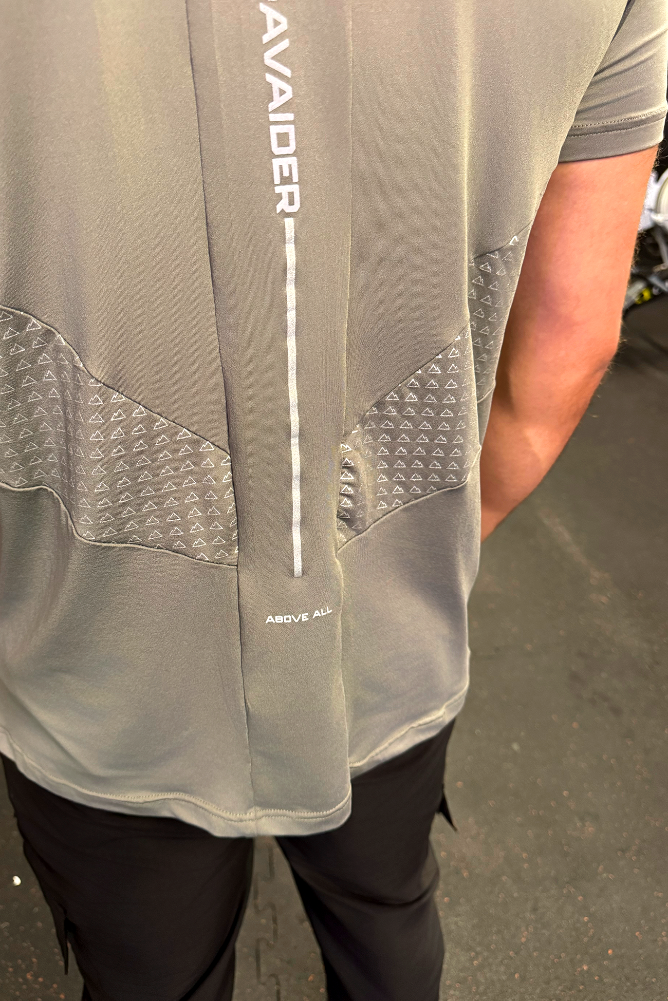 SUBLIME V1 T-SHIRT IN GREY