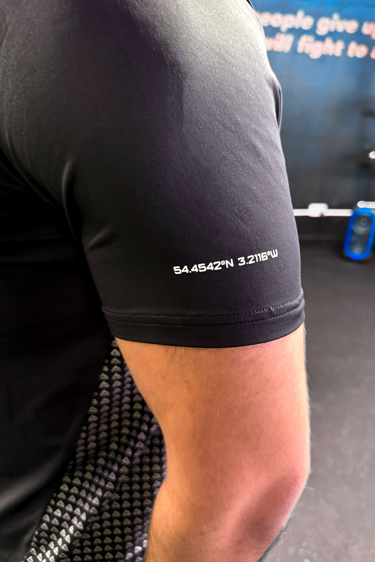 ABOVE ALL V1 T-SHIRT IN BLACK