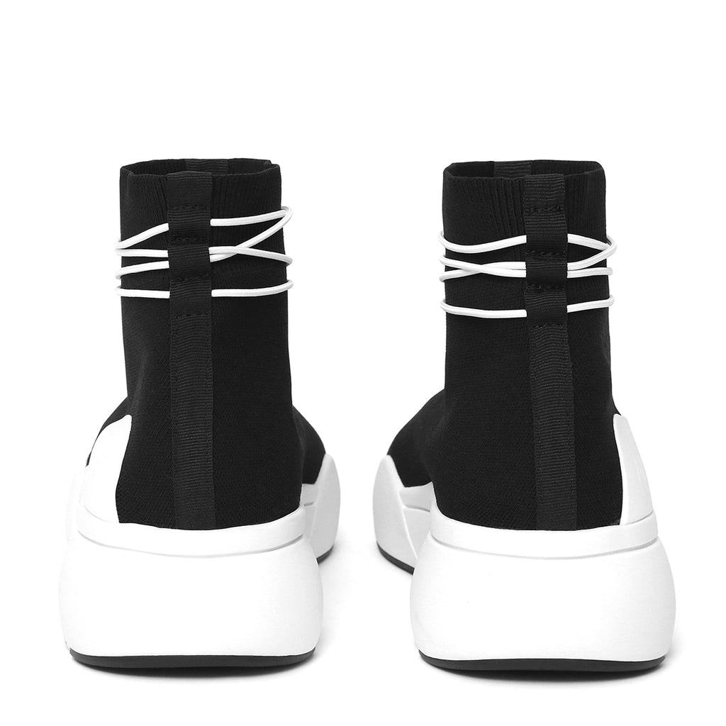 Ellipsis sock trainer in black and white