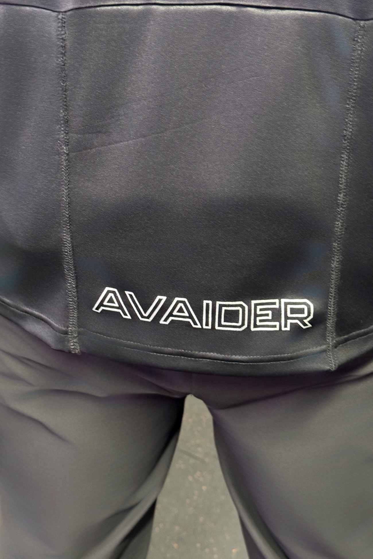 PRECISION V2 OUTSIDER T-SHIRT IN BLACK AND NEON