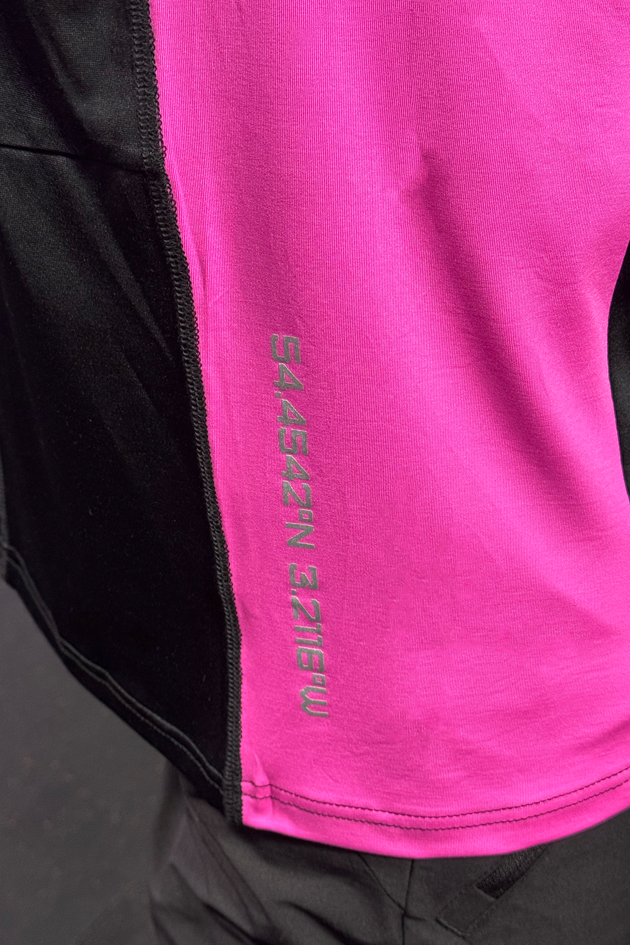 PRECISION TWIN SET B IN BLACK AND PINK