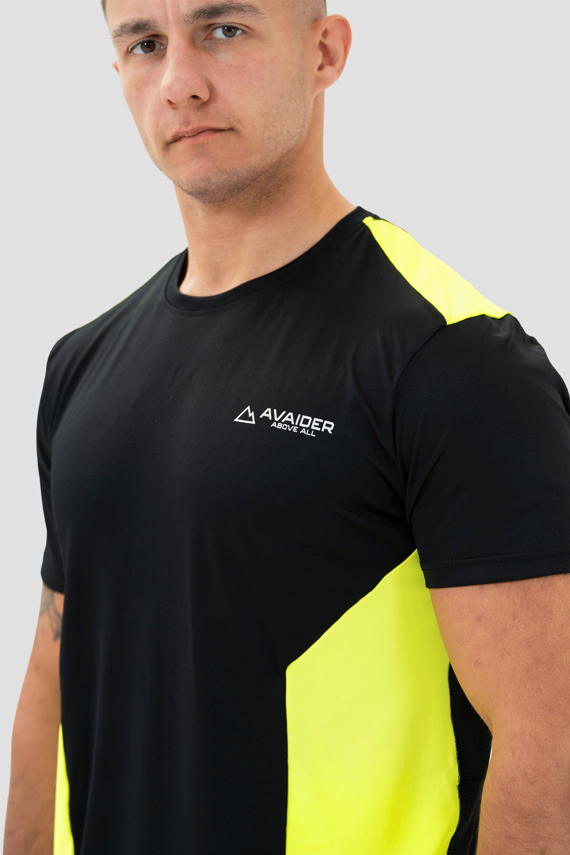 PRECISION V2 OUTSIDER T-SHIRT IN BLACK AND NEON