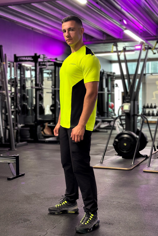 PRECISION V2 ON THE RUN T-SHIRT IN NEON AND BLACK