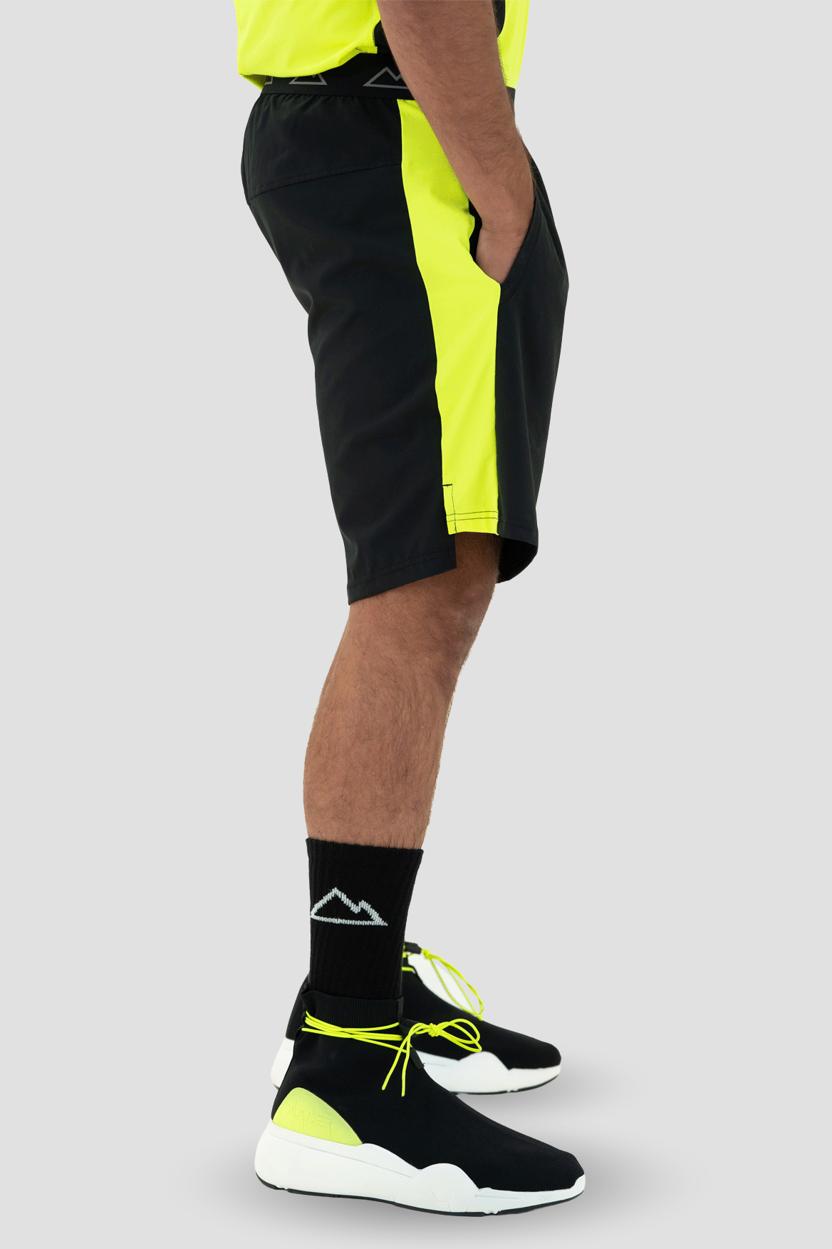 PRECISION TWINSET D IN NEON AND BLACK