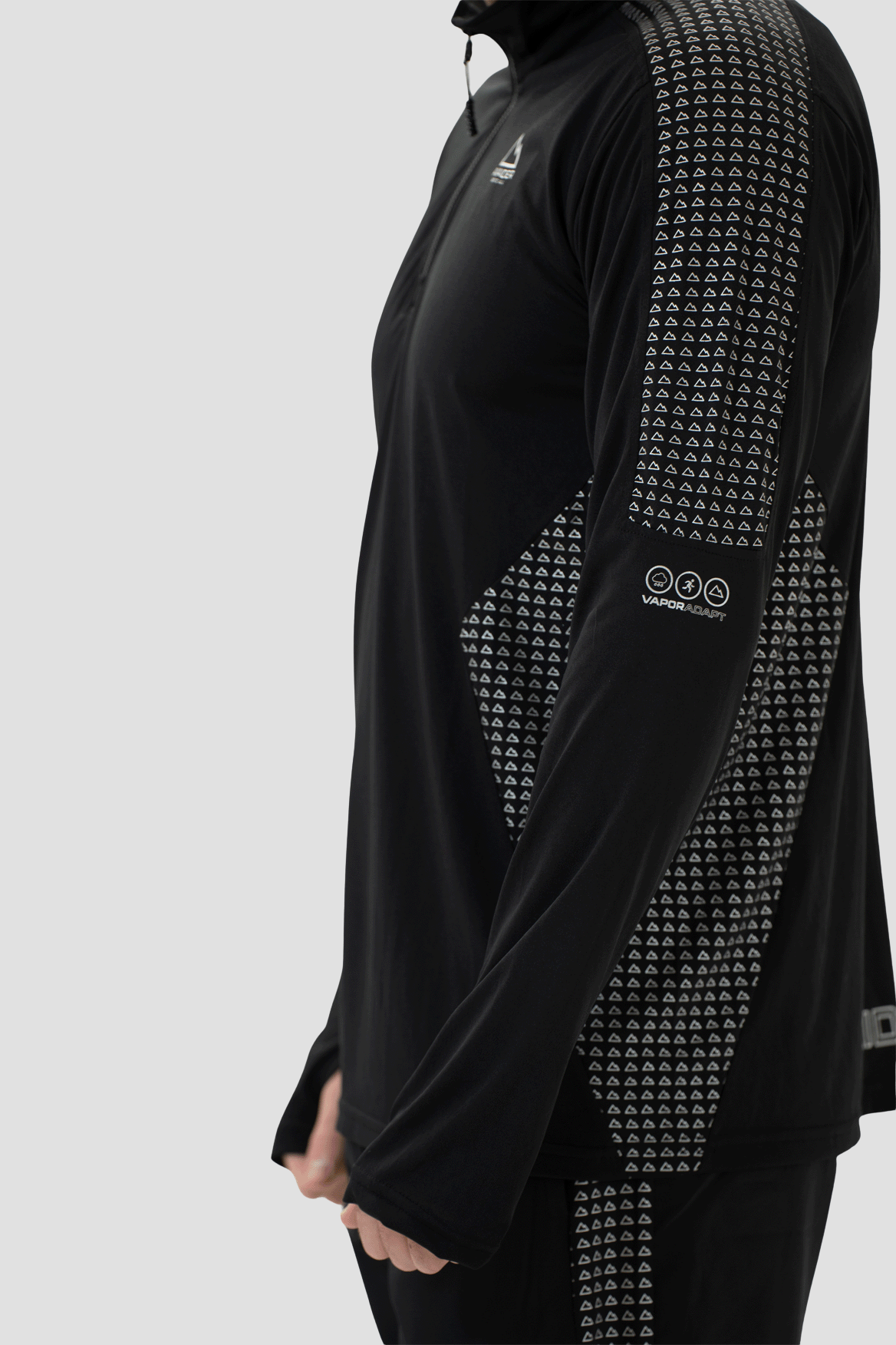 VITAL WORKOUT TOP IN BLACK