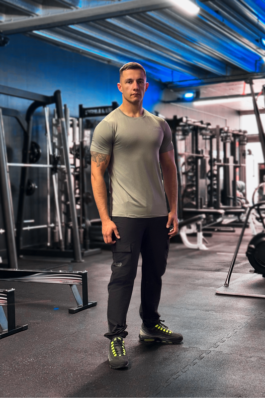 ESSENTIAL V1 T-SHIRT IN GREY