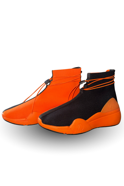 ELLIPSIS "SPLIT" SOCK TRAINER IN BLACK AND ORANGE