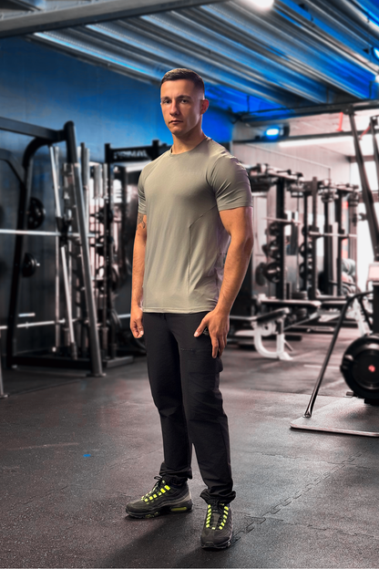 PRECISION V1 T-SHIRT IN GREY