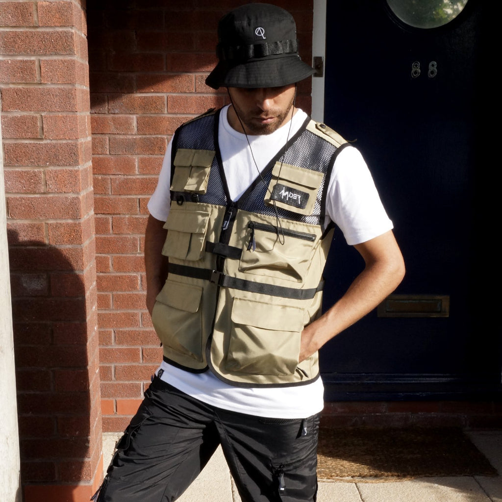Flynn Utility Vest In Sand